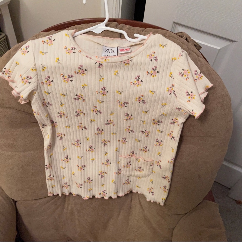Zara floral top 4-5